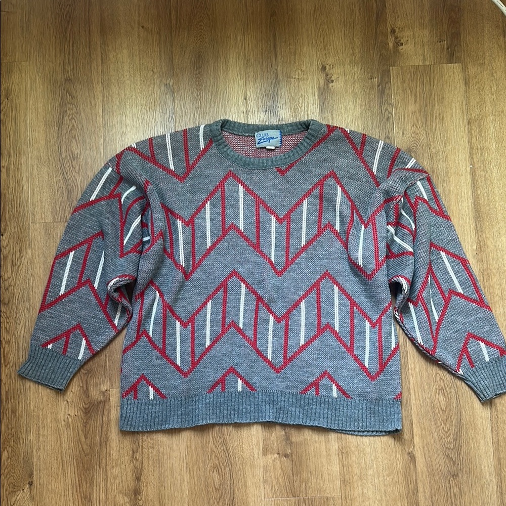 Vintage‎ Club Europe Chevron Pattern Crew Neck Sweater